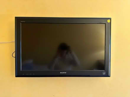 Photo of free TV with wall mount and roku (Ashburn, VA) #1