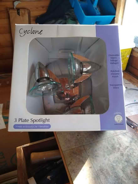 Photo of free Ceiling spotlight (Queens Park MK40) #1