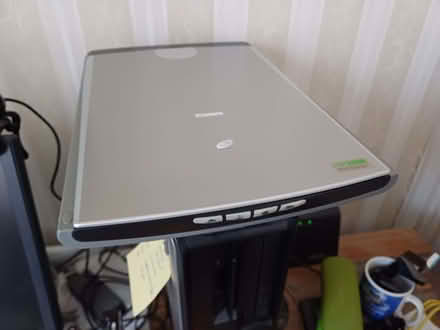 Photo of free Canon A4 flatbed scanner (Leire LE17) #1