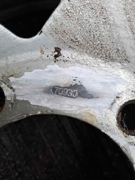 Photo of free Land Rover Defender (old!) Steel wheels (Scriven HG5) #4