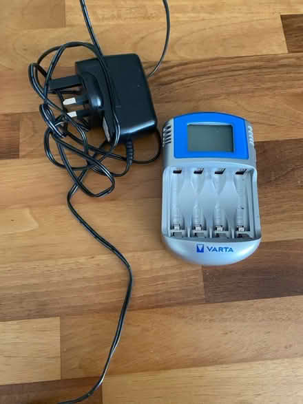 Photo of free Varta battery charger (Clapton E5) #1