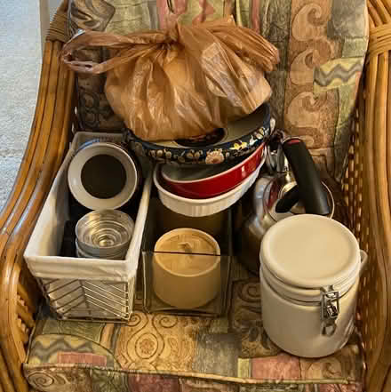 Photo of free Assorted kitchen items (Sligo Ave, Silver Spring) #2