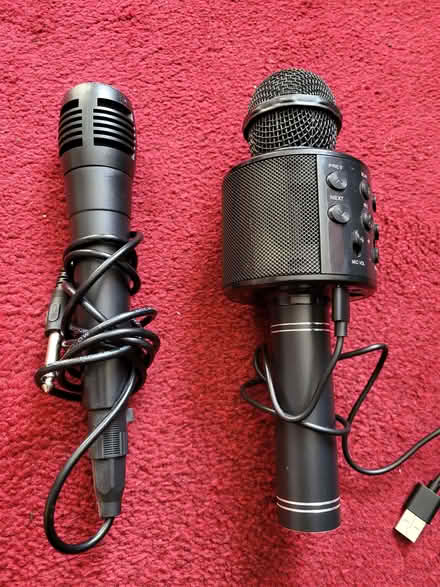 Photo of free 2 microphones (Enfield EN1) #1