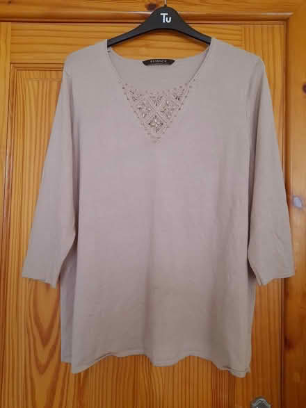 Photo of free Evans Knitted Top size 26/28 (Nelson BB9) #1