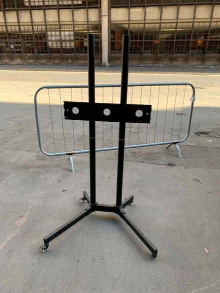 Photo of free TV / Monitor stand (BN1) #3