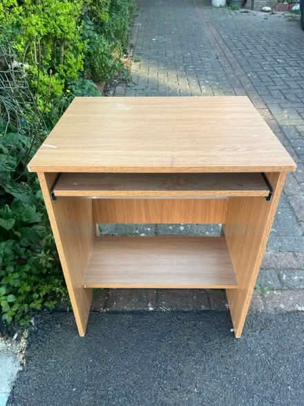 Photo of free Small computer desk (CR4) #1