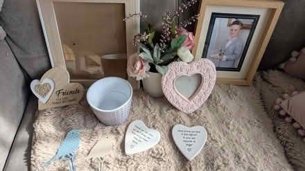 Photo of free Ornaments/frames (Harold Hill RM3) #1