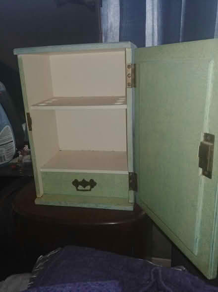 Photo of free Vintage medicine cabinet (Nr South Norwood Lakes SE19) #2
