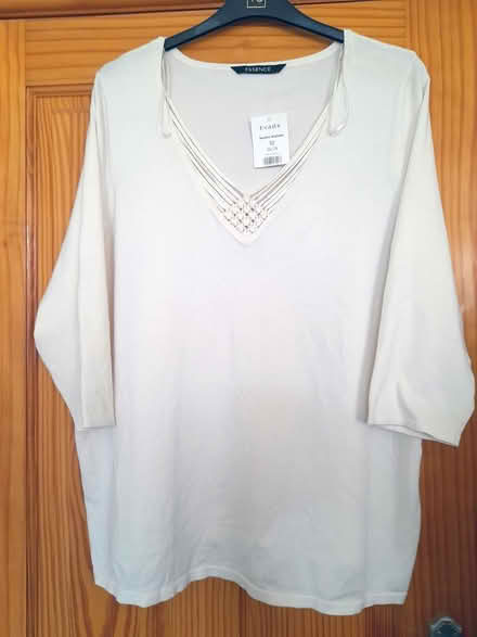 Photo of free Evans knitted top size26/28 NWT (Nelson BB9) #1
