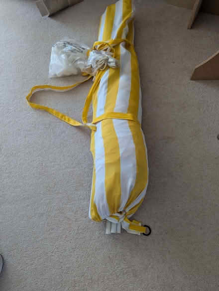 Photo of free Garden Gazebo - Yellow and white stripes (Harlaxton NG32) #2