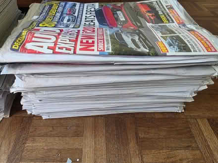 Photo of free What Hi-fi, Home Cinema and Auto Express magazines (Artington GU4) #4