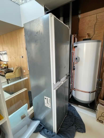 Photo of free Integrated fridge freezer (SE17) #4