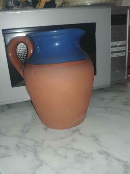 Photo of free Large terracotta jug (Nr South Norwood Lakes SE19) #1