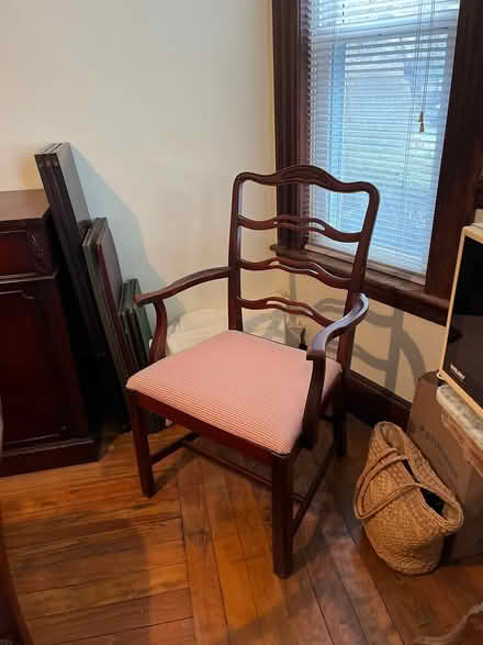 Photo of free Mahogany dining room set (Medford) #2