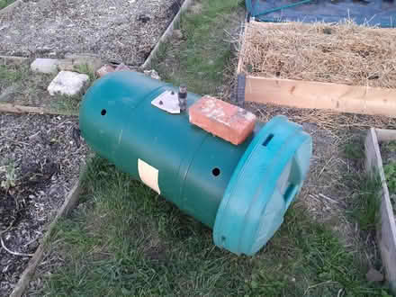 Photo of free Bin from rotating compost bin (OX10 Cholsey) #3
