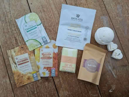 Photo of free Facemasks and bath salts/bombs (AL1 Sopwell) #1
