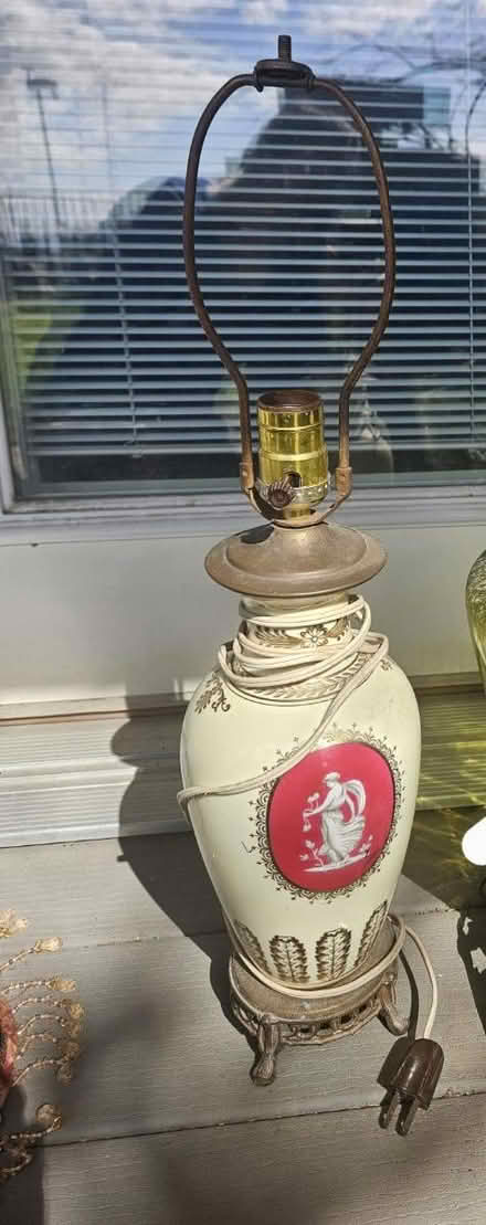 Photo of free Lamps (Sevenhills) #2