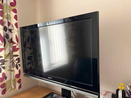 Photo of free Television (Havering Grange RM3) #1
