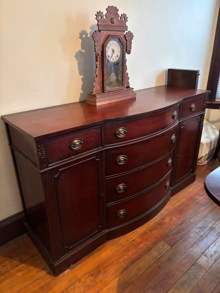 Photo of free Mahogany dining room set (Medford) #3