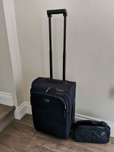 Photo of free Luggage set (Lloyd Park CR0) #1