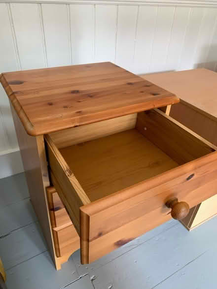 Photo of free Small pine bedside table / drawers (OX10 6hq) #2