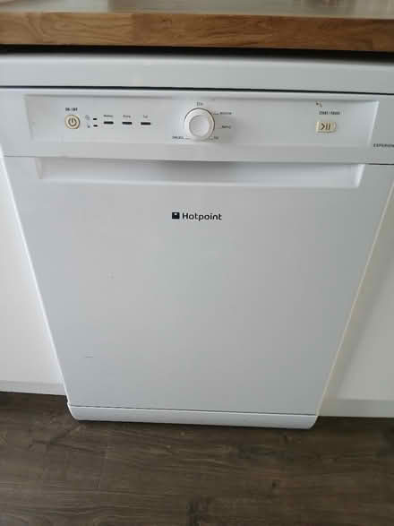 Photo of free Hotpoint dishwasher (Yaxley PE7) #2