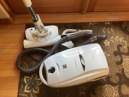 Photo of free Canister vacuum (Central San Rafael) #1