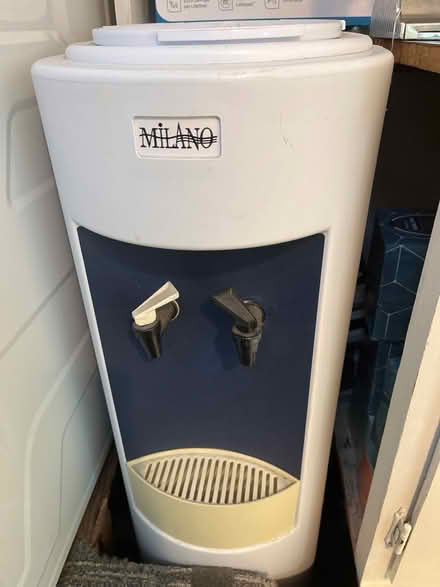 Photo of free Water bottle stand (Oakland) #1
