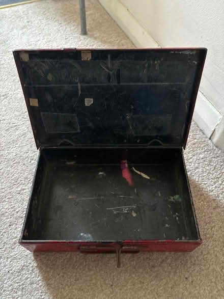 Photo of free Metal box 23 x 15 cm (Peachcroft OX14) #2