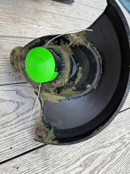 Photo of free Garden strimmer - used once (Barnes SW13) #4