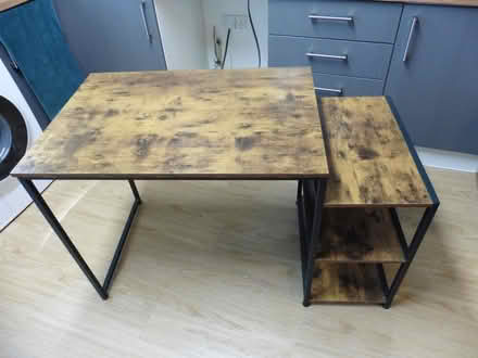 Photo of free Computer Desk. (Bedford Centre MK40) #1