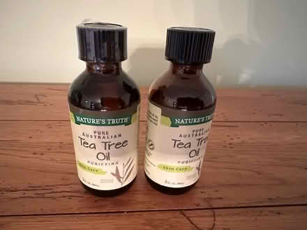 Photo of free tea tree oil (Lagrange) #1