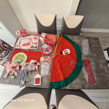 Photo of free Xmas and elf stuff (D2) #1