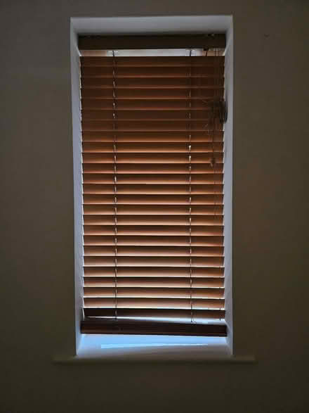 Photo of free 2 x Venetian Blinds (AL1 Sopwell) #2