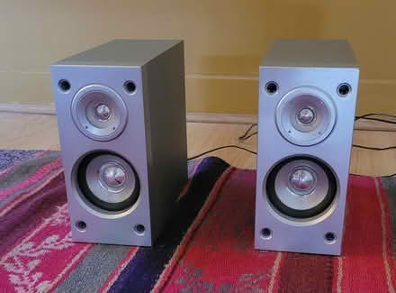 Photo of free 2 small speakers (Waterloo, South Bank) #1