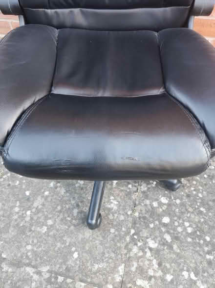 Photo of free Office chair (Malvern, WR14) #3