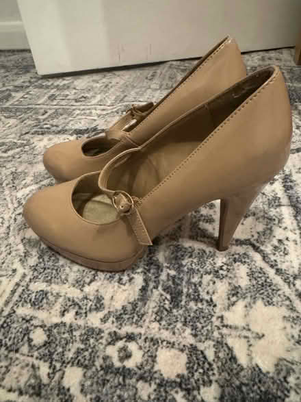 Photo of free shoes size 4 (GL3) #1