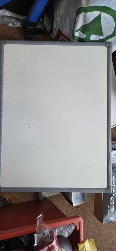 Photo of free White board 45x60cm size (Purley CR8) #1