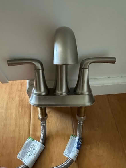Photo of free Pfister spot-resistant faucet (West Dublin) #1