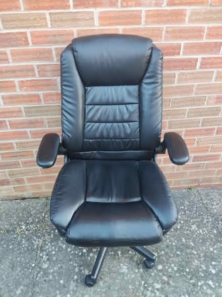 Photo of free Office chair (Malvern, WR14) #1