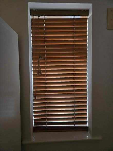 Photo of free 2 x Venetian Blinds (AL1 Sopwell) #1