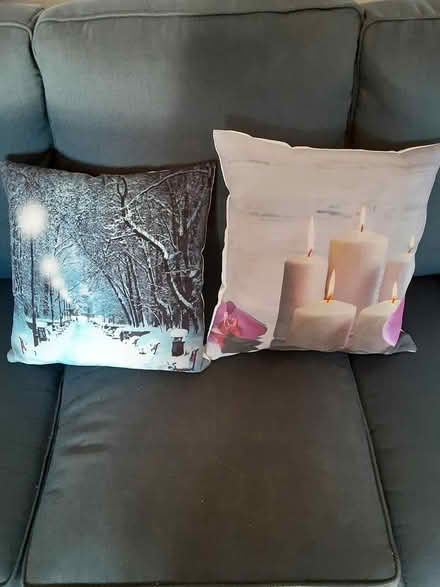 Photo of free decorative pillows (Woodridge-near 75th and Janes) #1