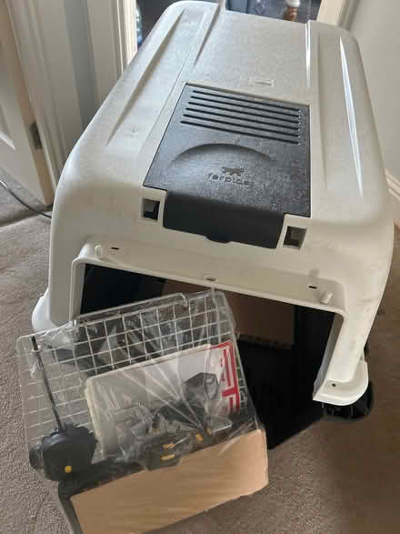 Photo of free Pet Carrier - suit small dog. Never used. (Weighbridge FK9) #1