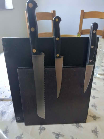 Photo of free Magnetic knife block (Harpenden AL5) #1