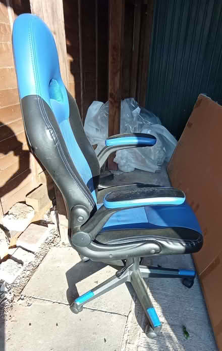 Photo of free Swivel chair for home office or gaming. (Kilby Bridge LE18) #1