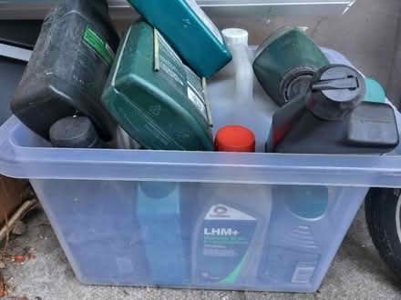 Photo of free Box of motor oil (CF11 Pontcanna) #1