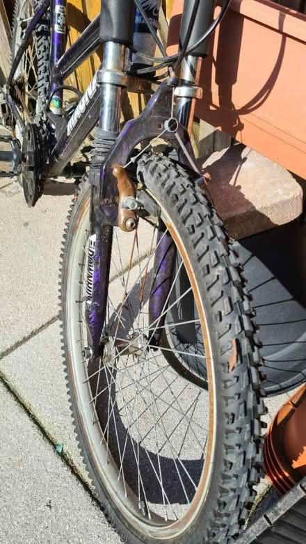 Photo of free Ladies bike (Scotstoun G14) #2