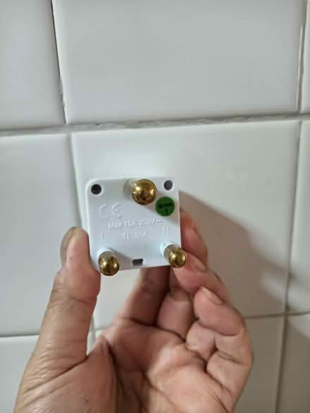 Photo of free Adaptor for aircon type 3 round pin (Tampines, bukit merah area) #2