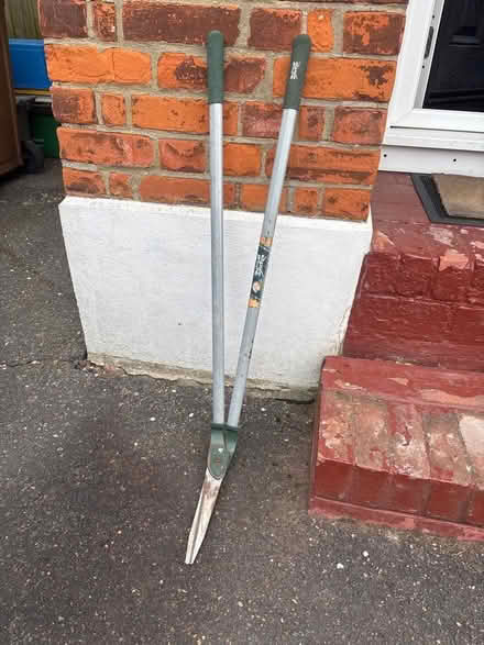 Photo of free Garden Lawn Shears (Catford South SE12) #1