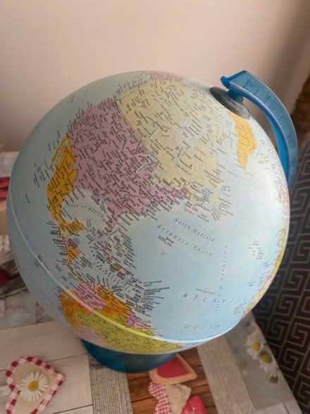 Photo of free World globe (Bletchley MK3) #1